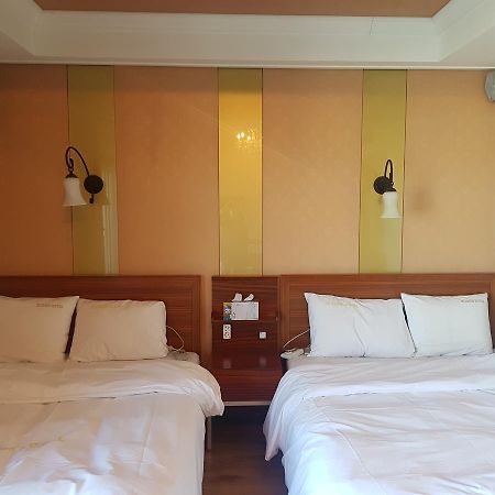 Zenith Hotel Порён Экстерьер фото