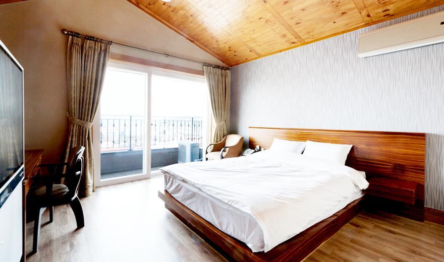 Zenith Hotel Порён Экстерьер фото